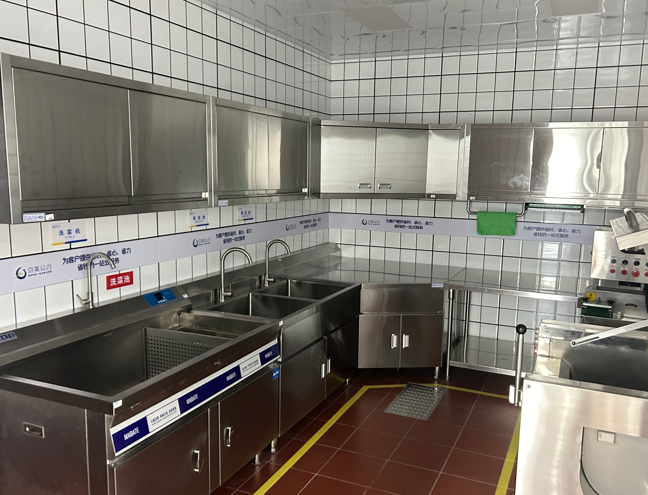 环保餐饮新风尚，酒店餐具绿色采购，守护地球从我做起！