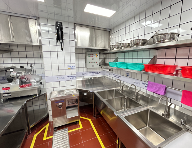 精选高端餐具，打造酒店餐饮新品质，一站式采购满足您的高要求！